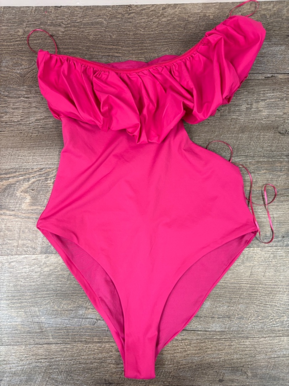 💖 Zara Hot Pink Ruffle One-Piece Swimsuit – Strapless Cutout Bandeau – NWT